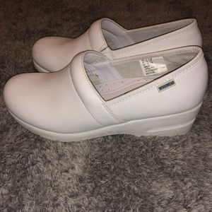 Cherokee Workwear Clogs